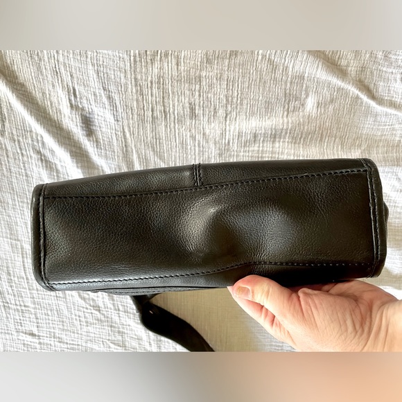 FOSSIL Vintage Black Pebbled Leather Shoulder - Picture 2 of 12